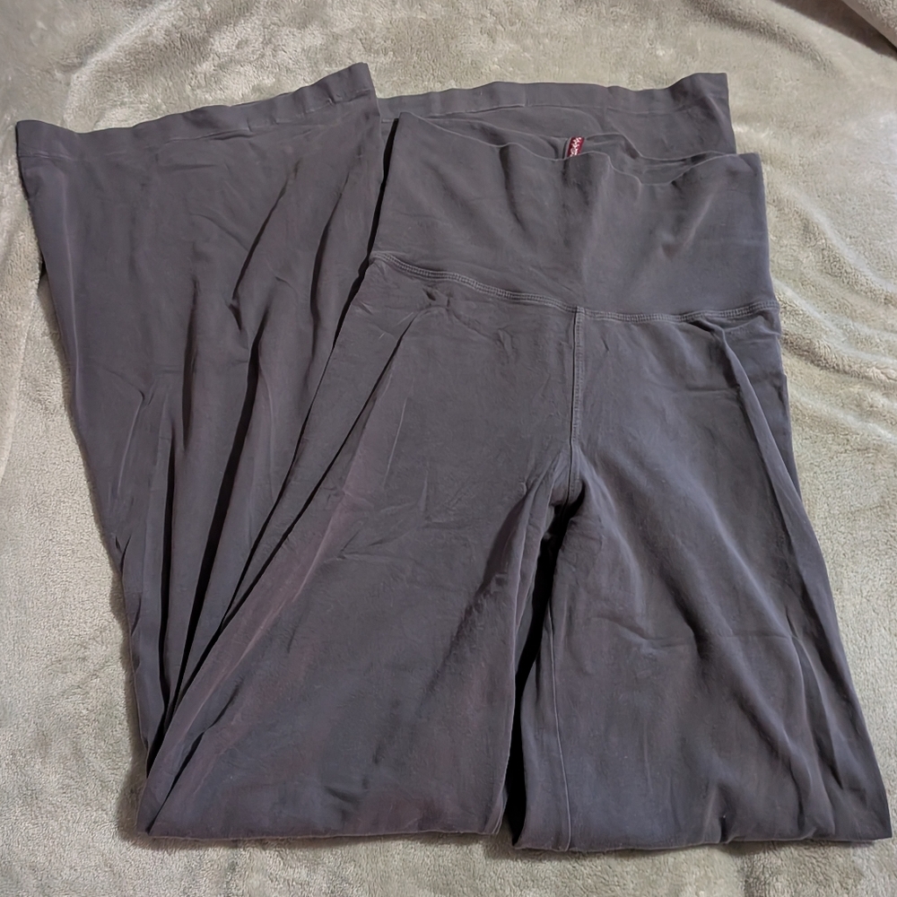 🎁$10 Sale! Hard Tail Flare Pant